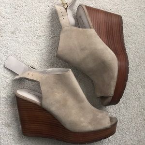 Suede wedge